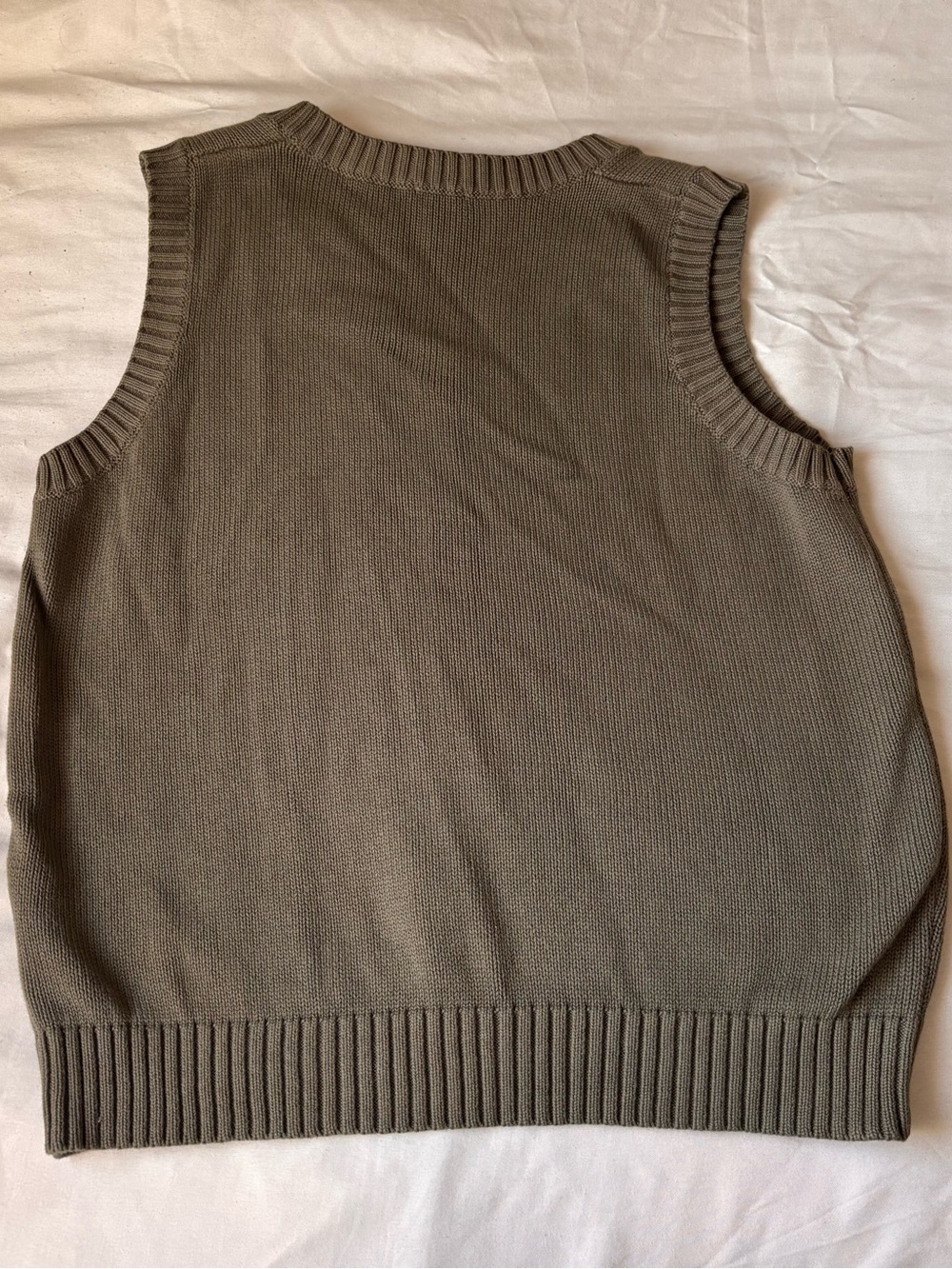 Vest - Picture 5 of 5